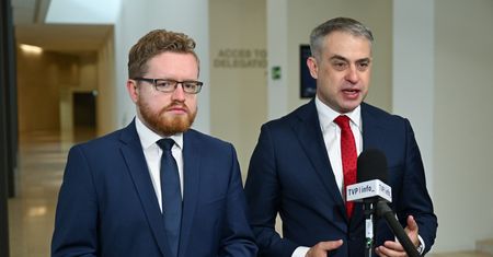 "Oczekujemy wycofania się". Ofensywa polskiego rządu po decyzji SpaceX