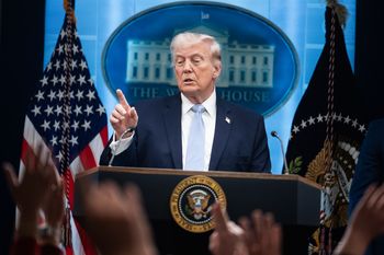 Enigmatyczny wpis Trumpa. Padły słowa o "resecie"