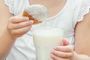 Krowie się chowa. Pij szklankę dziennie, a twoje jelita odżyją