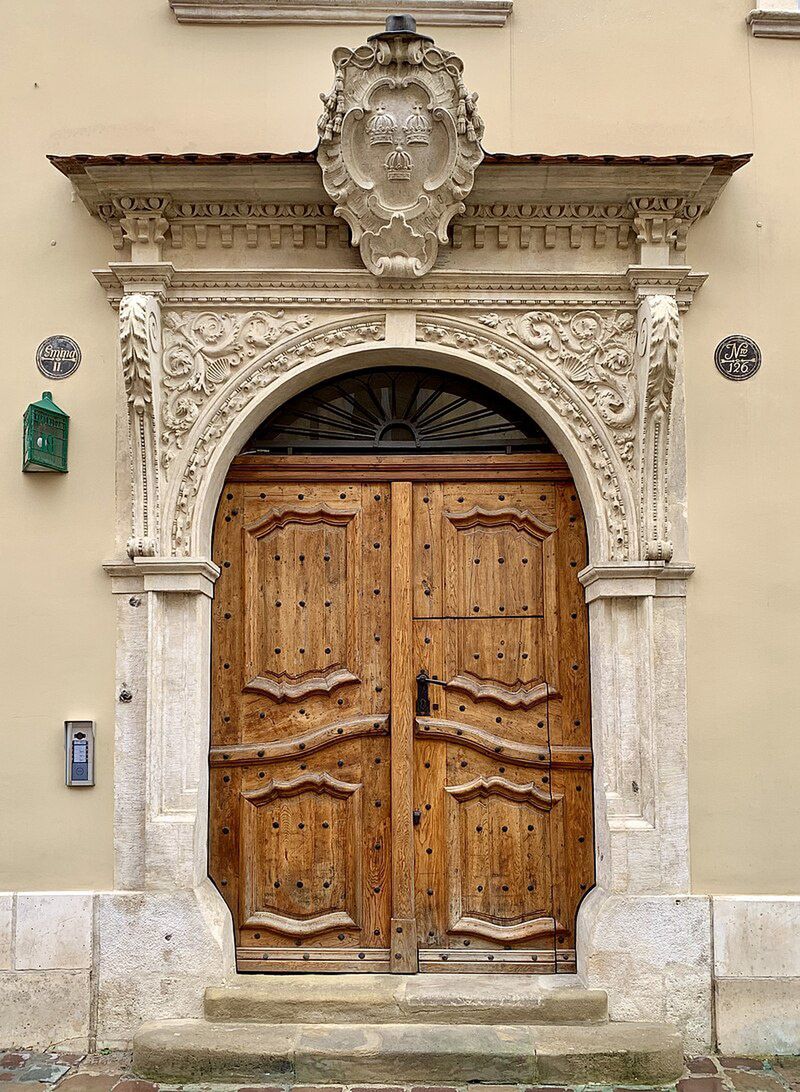 Tak mieszka Kardynał Dziwisz. Przepych to mało powiedziane