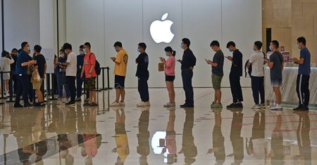 iPhone podbija rynek. Apple odnotowuje wzrost sprzedaży smartfonów