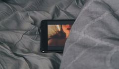 Znane serwisy z filmami dla dorosłych na celowniku Komisji Europejskiej