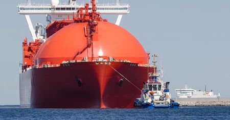 Ubiegły rok był rekordowy dla rynku LNG. "Walka o pozycję lidera wciąż trwa"