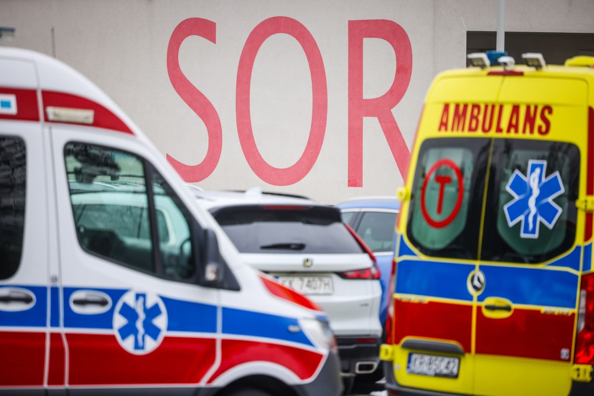 Przyszedł na SOR z nożami. Jest komunikat policji z Krakowa