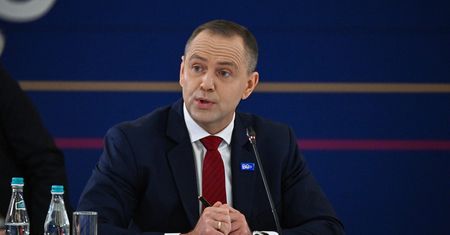 Nawrocki chce referendum. PKW szacuje, ile to kosztuje
