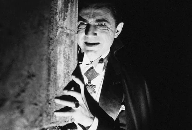 Bela Lugosi jeszcze raz wcieli się w Draculę. Powstaje wierna komiksowa adaptacja powieści Brama Stokera