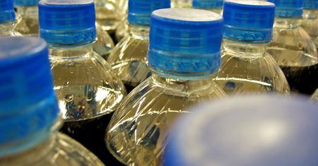 Uważaj na ten napój. Tak na organizm działa wypicie 330 ml
