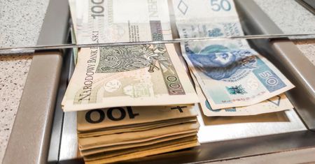 Banki łagodzą politykę kredytową. "To ciekawy sygnał"