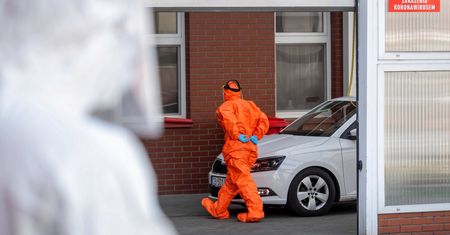 Koronawirus. Powstają specjalne poradnie. Skorzystają ci, którzy wyzdrowieli, ale wcale zdrowi nie są