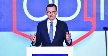 Premier wzywał Boga na konferencji. "Syndrom św. Katarzyny"