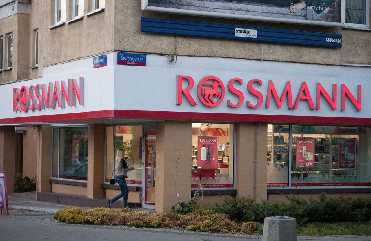 Koronawirus. W Niemczech testy sprzedaje Rossmann i Aldi. Co z Polską?