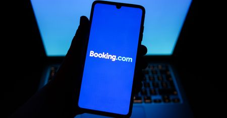 Fałszywe strony Booking.com. Problem zaczyna się od monitu CAPTCHA