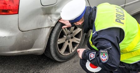 Nie ma zimówek, nie będzie odszkodowania. Furtka pojawia się w konkretnej sytuacji