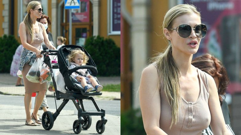 Joanna Krupa na spacerze z mamą i córką