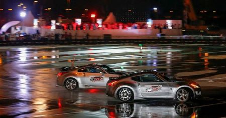 Nissan ustanowił rekord Guinessa w driftingu podwójnym