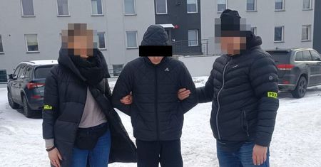 Daniel dostał trzy ciosy nożem, jego ciało znaleźli w worku pod łóżkiem. Eryk W. usłyszał zarzut