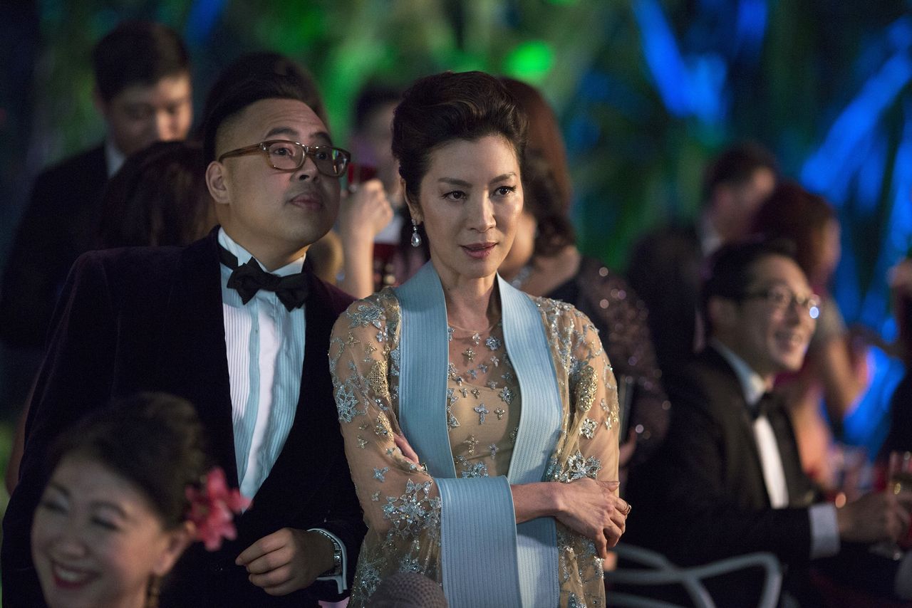 Nico Santos i Michelle Yeoh w "Bajecznie bogatych Azjatach"