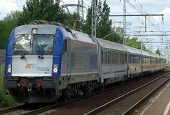 Jeden wagon pełny, drugi pusty. PKP ma system z lat 90. ubiegłego wieku