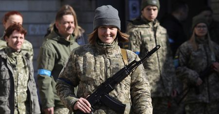 Wojna w Ukrainie. Do ukraińskich Wojsk Obrony Terytorialnej dołącza coraz więcej kobiet