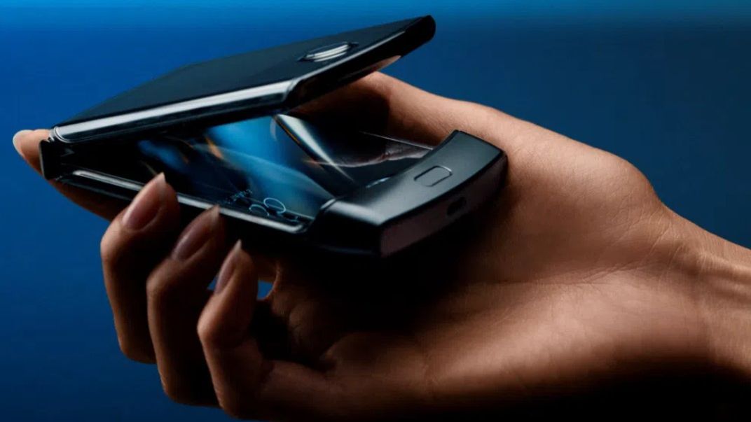 Motorola razr 2020 na zdjęciach. Z zewnątrz dużo się raczej nie zmieni, co innego w środku 1