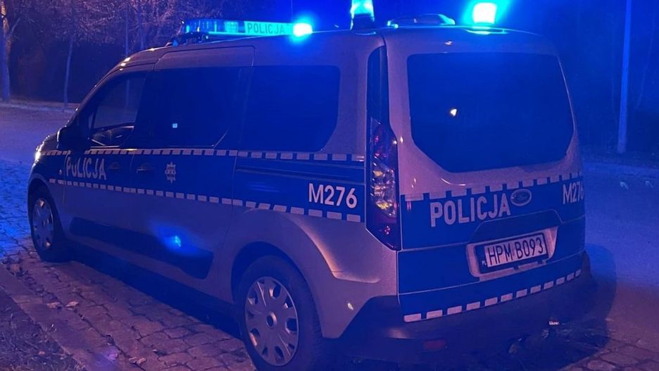 Policja z Łomży zatrzymała nietrzeźwego 35-latka, który wiózł autem swoje 14-letnie dziecko, fot. Policja