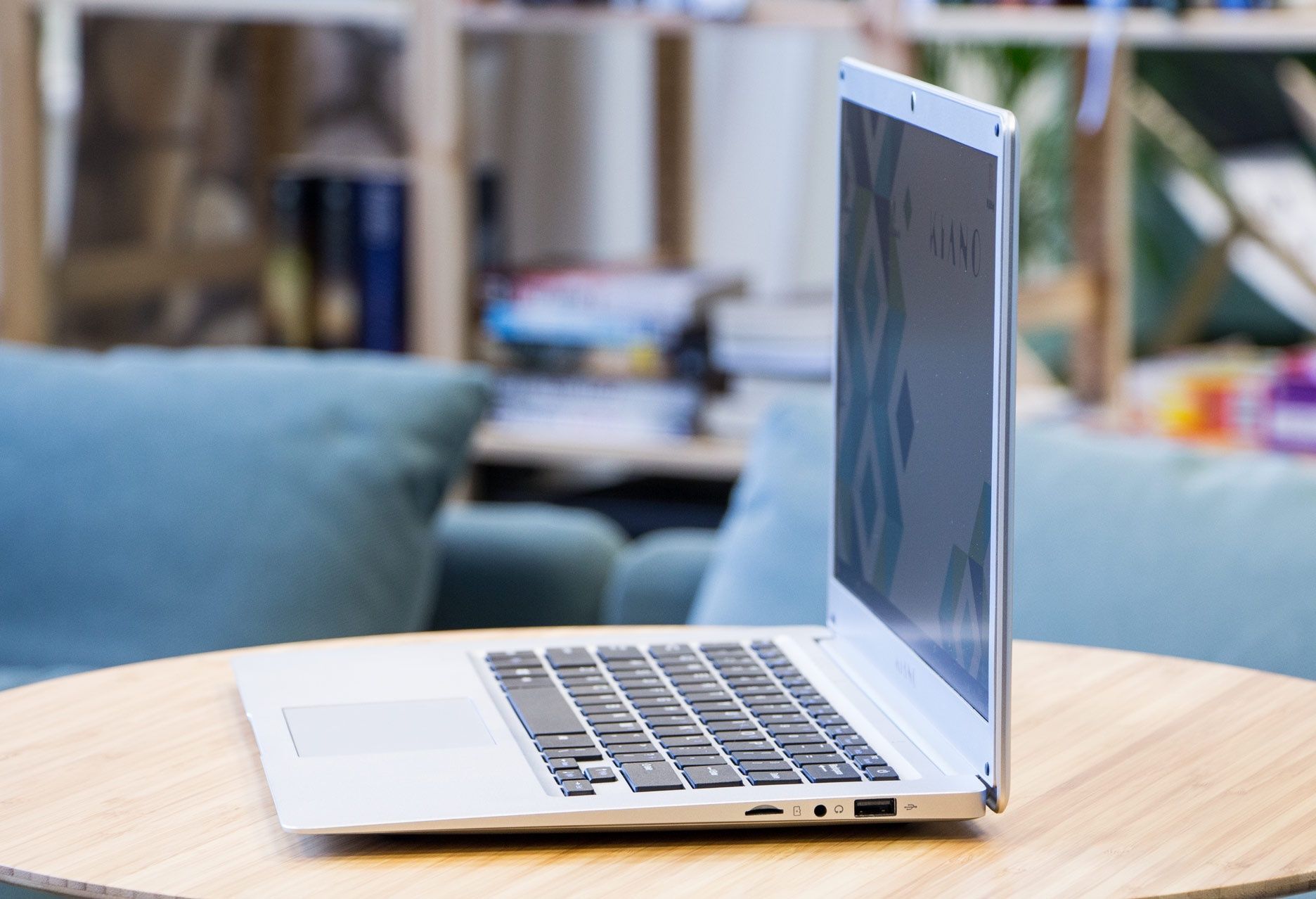 Kiano SlimNote 14.2+