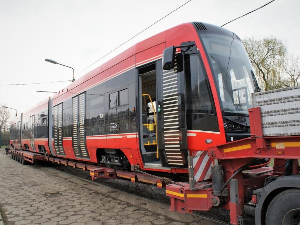 Śląskie. Spółka Tramwaje Śląskie otrzymała ostatni z 35 nowych tramwajów z opóźnionego zamówienia w bydgoskiej Pesie.