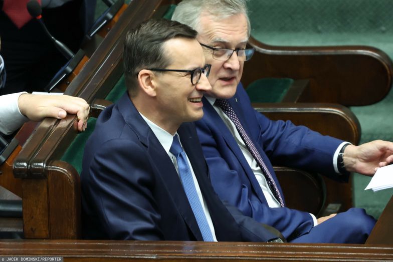Rząd szykuje ryzykowną podwyżkę dla Polaków. Grozi nam fala zwolnień