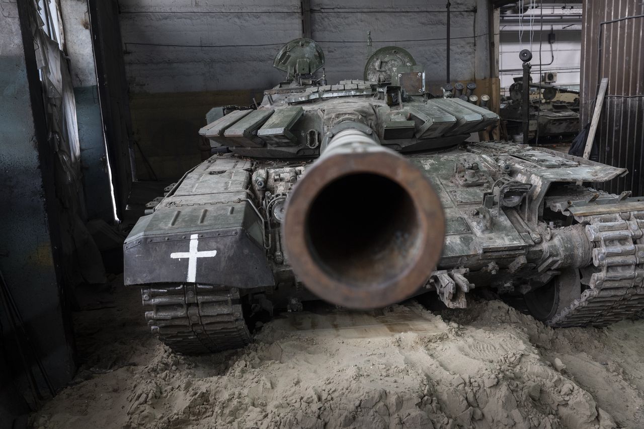 The captured T-72B3 tank is awaiting repair.