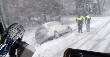 Śnieg w Lublinie i woj. lubelskim. Trudne warunki na drogach