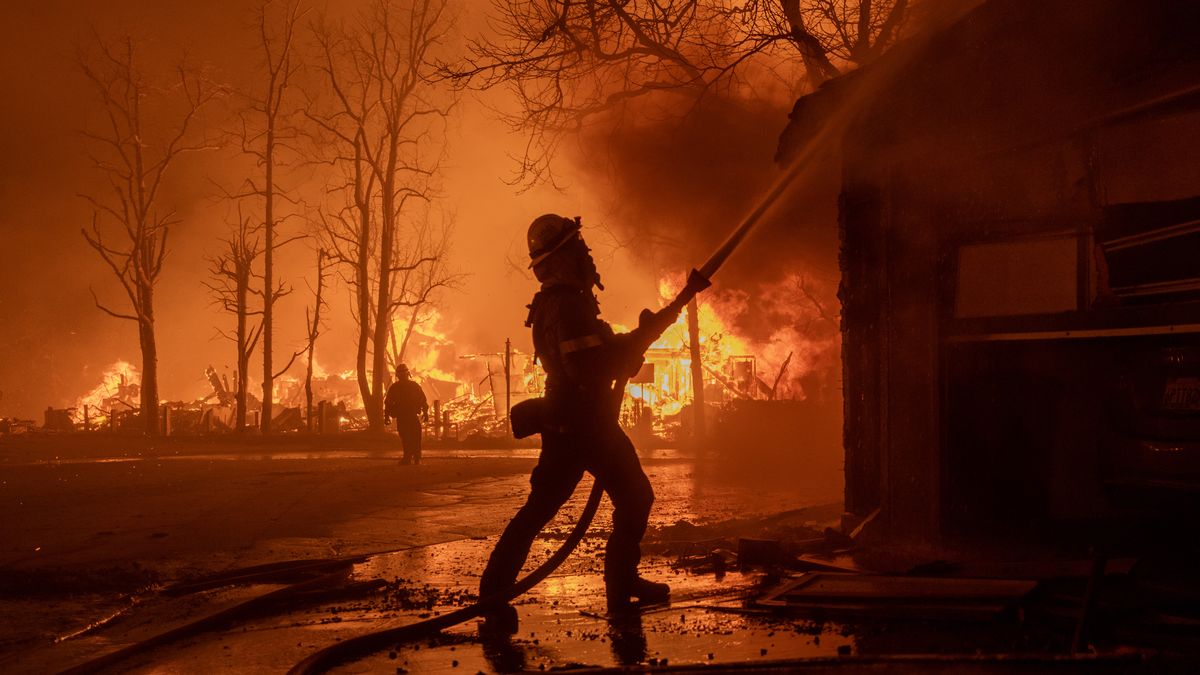 Rośnie bilans ofiar śmiertelnych pożarów w Los Angeles
