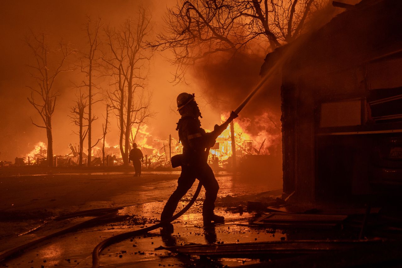 Kalifornien in Flammen: 11 Tote, 200.000 obdachlos in LA County