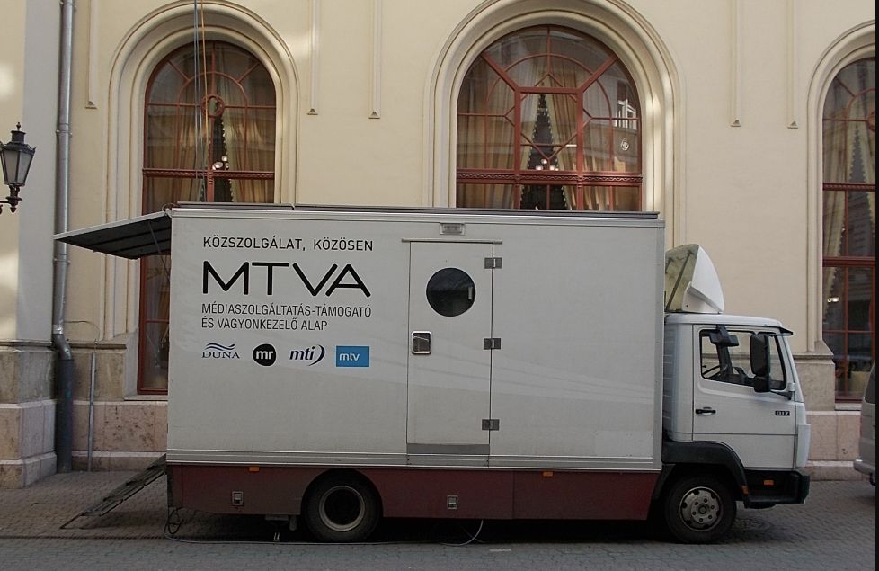 Przedstawiciele MTVA - węgierskiej spółki, do której należy państwowa radiofonia i telewizja 
