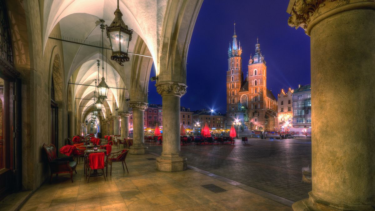 kraków, stare miasto, noc, architektura, atrakcja, filar, zabytkowy, lampa, rynek, centrum