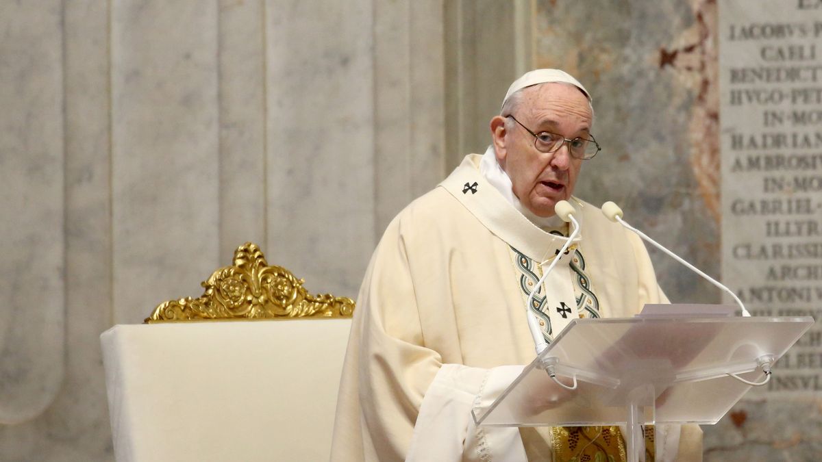 Papież Franciszek w najnowszej książce pisze m.in. o protestach przeciwko obostrzeniom spowodowanym pandemią.