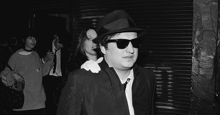John Belushi był u szczytu sławy. Zmarł tragicznie w wieku zaledwie 33 lat