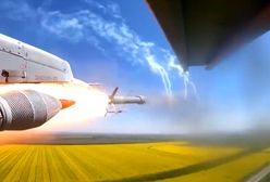 Su-25 bez litości dla Rosjan. Moment ataku nagrany z perspektywy pilota