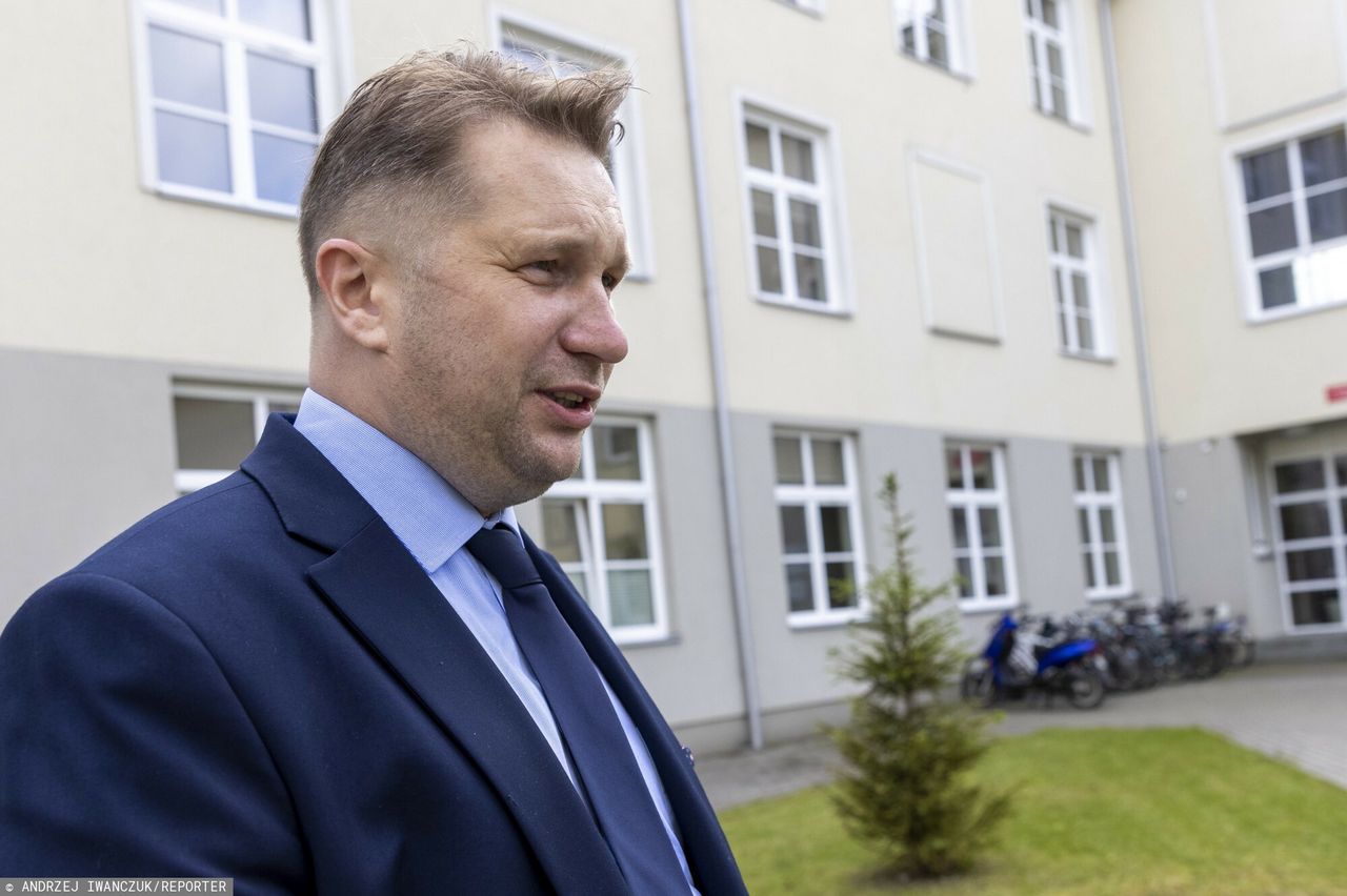 Atak na biuro Czarnka. Minister edukacji: "Chamstwo"