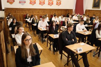 Wyniki matur 2025 w szkołach średnich w Mieście i Gminie Pleszew. Jak poszedł egzamin dojrzałości tegorocznym maturzystom?