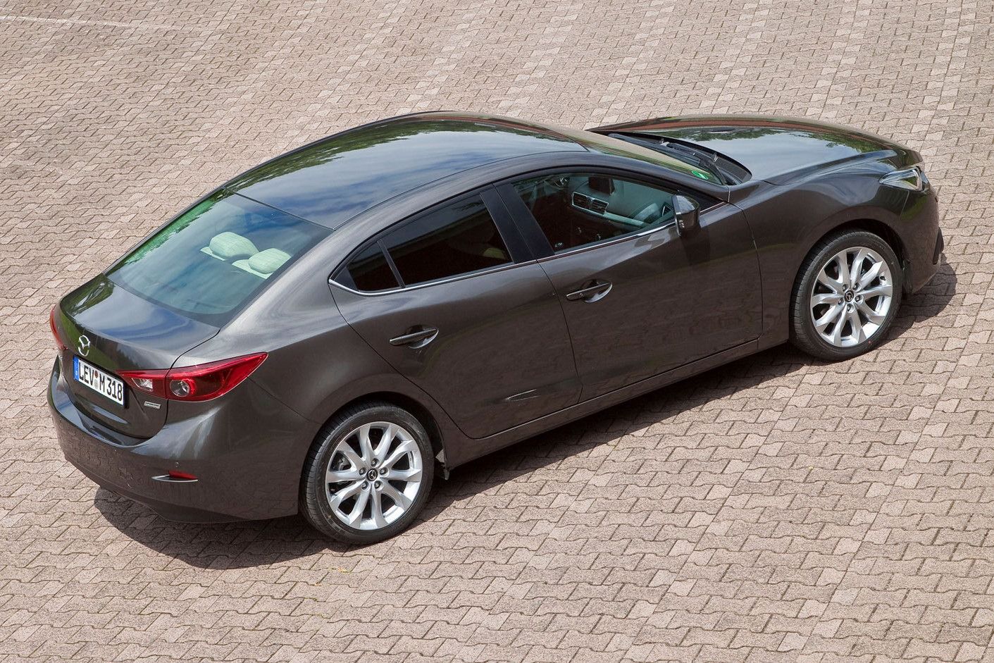 Nowa Mazda3 sedan w pełnej krasie [galeria] 18