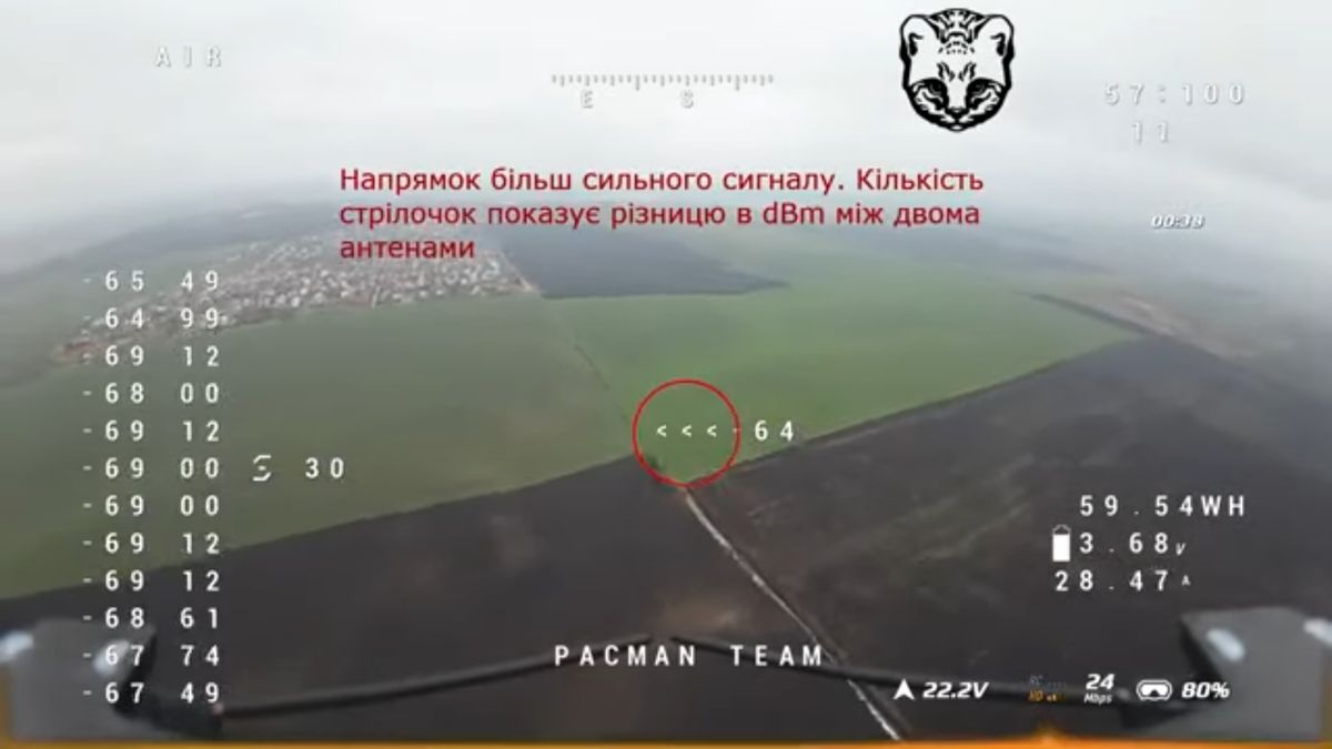 Dron pokazujący dystans do zagłuszarki przeciwnika.