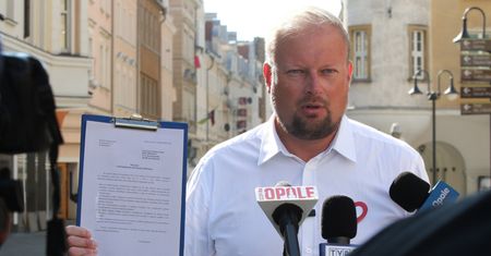 Napaść na posła Zembaczyńskiego. 40-latek z zarzutami