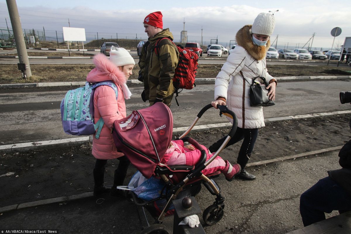 Ukraiński konsul alarmuje. "Widzimy śpiące w autobusach dzieci z Donbasu" 