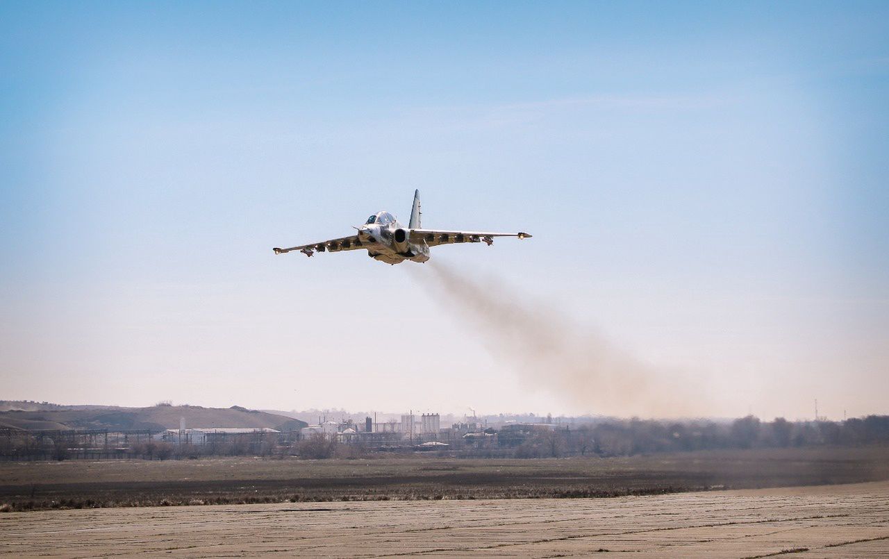 Gruzja: pierwszy "nowy" Su-25 już lata. Zobacz wideo