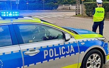 Przyjechał pod komisariat. Potrącił policjanta. Obława w Wielkopolsce
