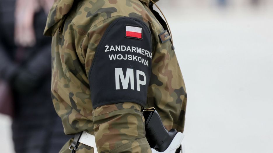 Ods?oni?cie tablicy upami?tniaj?cej bitw? pod W?growem
Fot. Wojciech Olkusnik/East News, Warszawa, 05.02.2023. Odsloniecie tablicy upamietniajacej bitwe pod Wegrowem 1863 r. na Grobie Nieznanego Zolnierza, z udzialem ministra obrony narodowej Mariusza Blaszczaka.
Wojciech Olkusnik