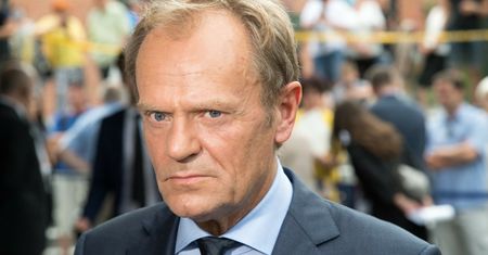 Szczepienia na COVID. Donald Tusk zdradził swoje plany