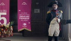 Jacek Braciak jako Napoleon reklamuje powrót "Szalonej 5" w Carrefourze (wideo)