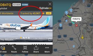 Polacy wylecieli z Dubaju. Samolot śledzą tysiące osób