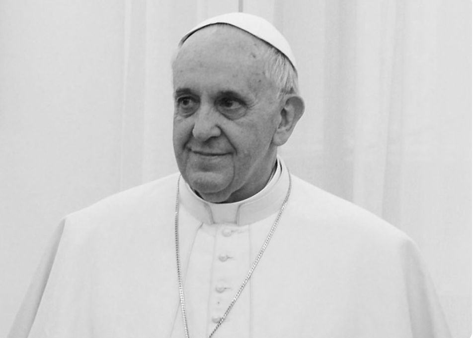 Papież Franciszek nie żyje